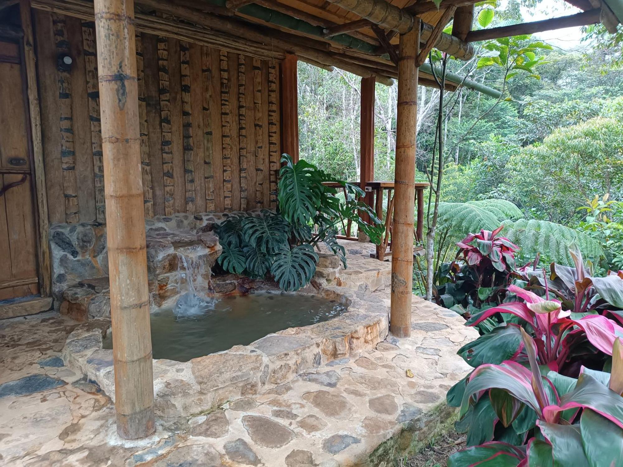 Huaca Huaca Hostel Мокоа Экстерьер фото
